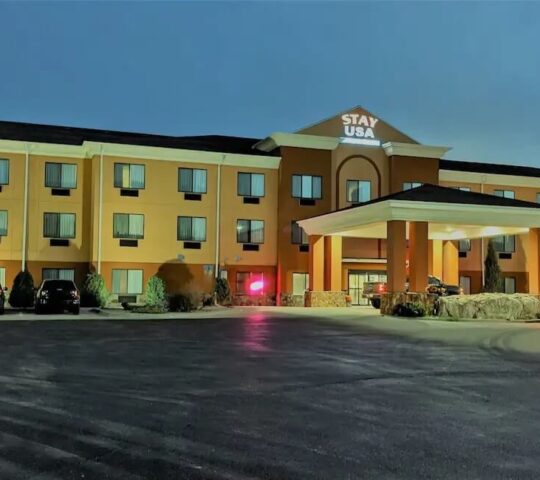 Stay USA Hotel & Suites Stay USA Hotel & Suites